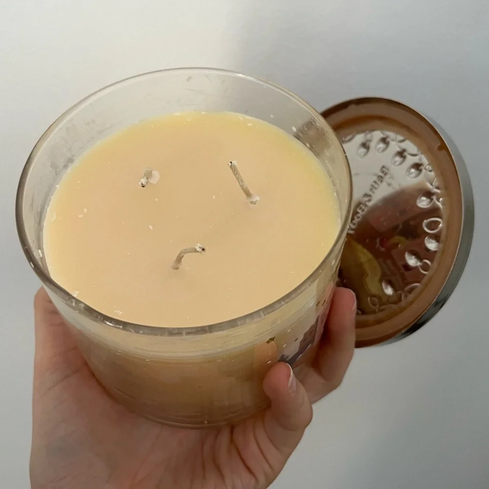 NEW 🆕 Bath & Body Works Merry Cookie 3-Wick Large Scented Candle - Picture 4 of 4